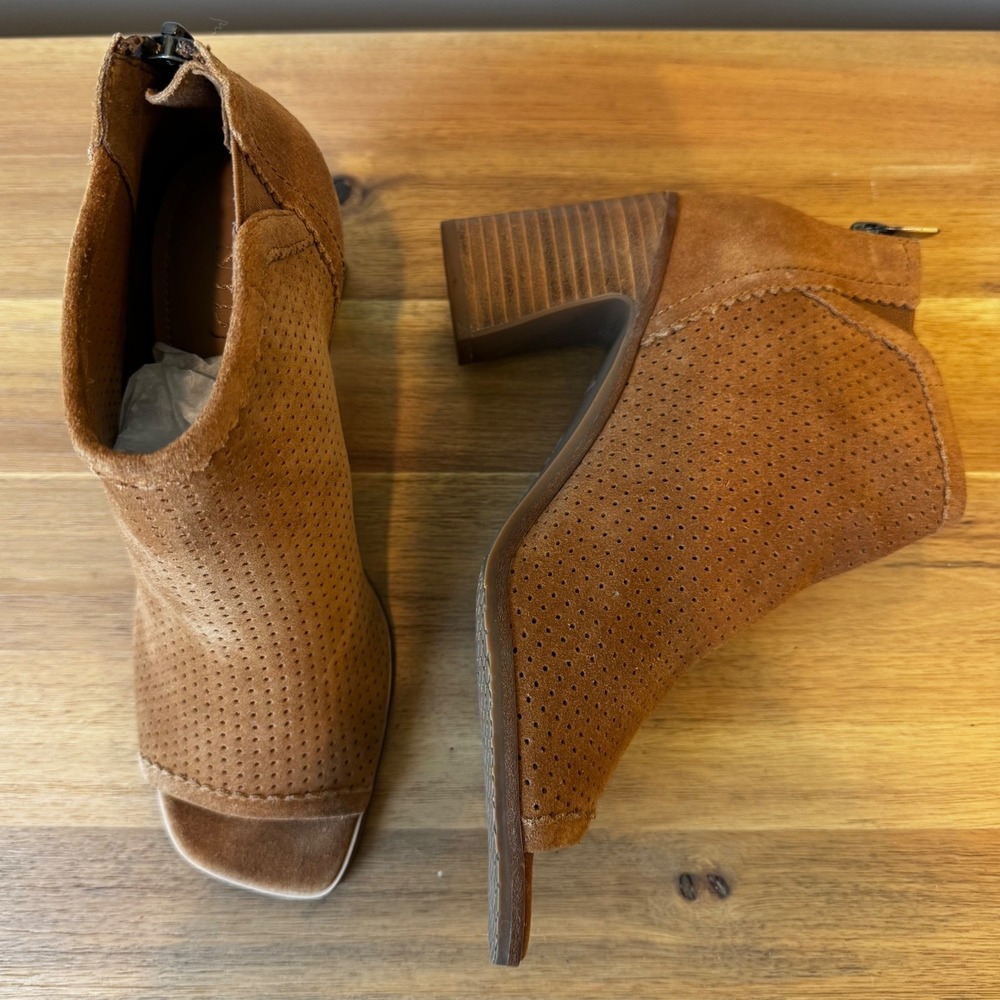 NYDJ Gabbe Women 6 M Golden Tan Suede Perforated Open Toe Block Heel Bootie Boho